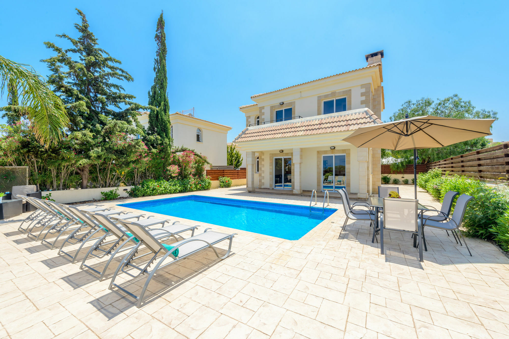 Villa Irina Paralimni Exterior photo